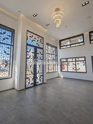 Local commercial de 450 m² à Dar Bouazza - 2