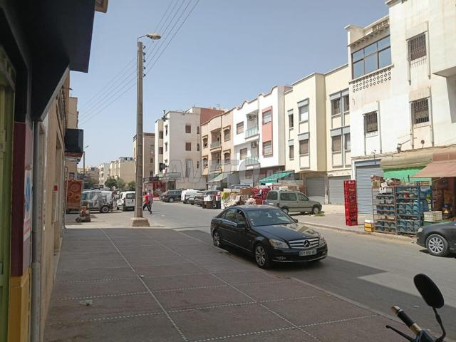 محل تجاري للإيجار في حي محمدي - 2