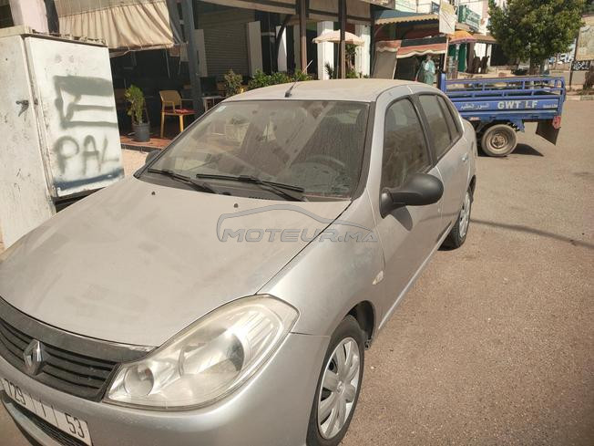 voiture  Renault symbol