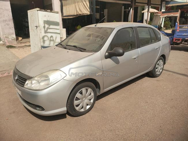 voiture  Renault symbol