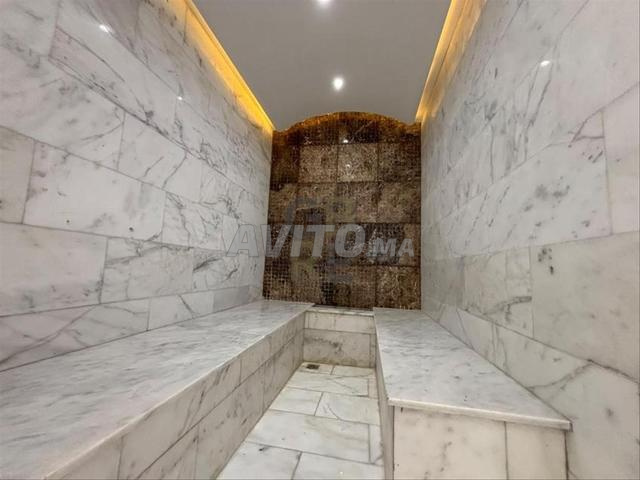 Magnifique villa avec piscine et ascenseur en location