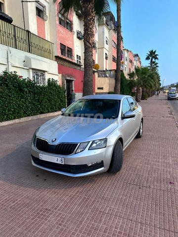 Skoda Octavia modèle 2021 Automatique - 2