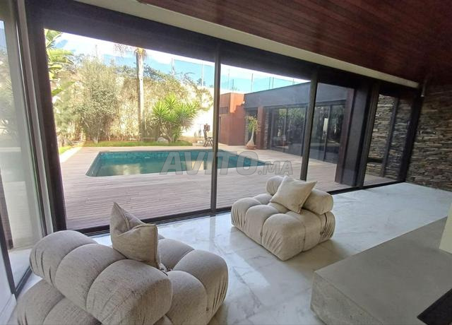 VILLA D'EXCEPTION À VENDRE — QUARTIER POLO - 2