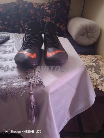 Chaussure de foot en bon état - 2