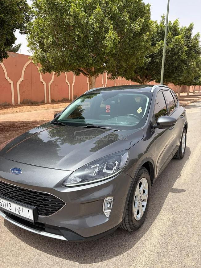 Ford Kuga 2023 1er main confort comme Neuf 