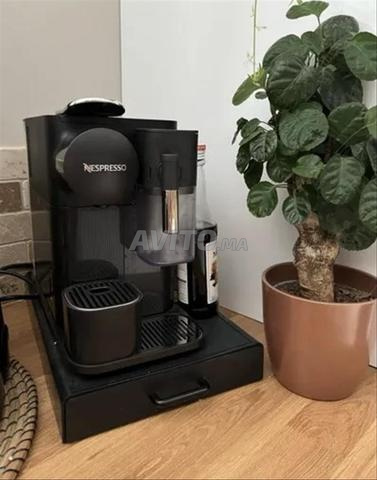 Machine à café et lait Nespresso Lattissima One - 2