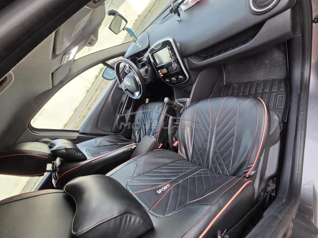 Renault Clio Diesel Manuelle 2016 à Tanger