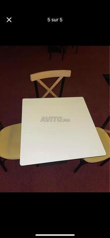À vendre 40 chaises et 20 tables - 2