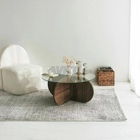 Table basse au design moderne et élégant - 2