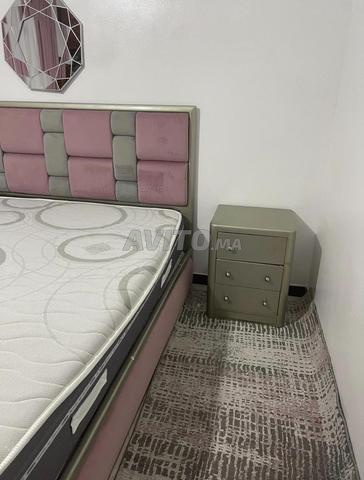 Lit avec matelas - 2