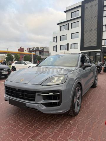 Porsche cayenne  - 2