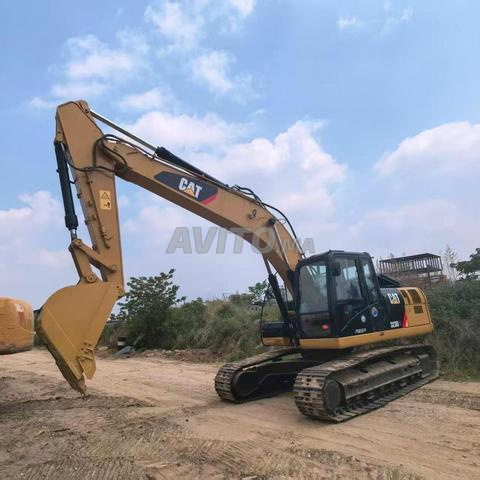 2024 CATERPILLAR 323D PELLE