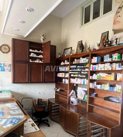 صيدلية مع جدار للبيع - 2