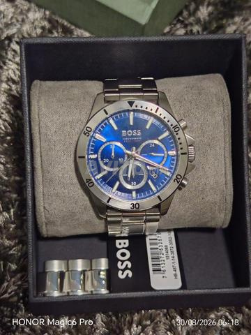 Montre BOSS originale