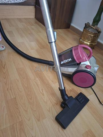 Aspirateur MERON – Fonctionne bien - 2