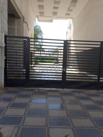 Appartement à louer 95 m² à Sala al jadida - 2