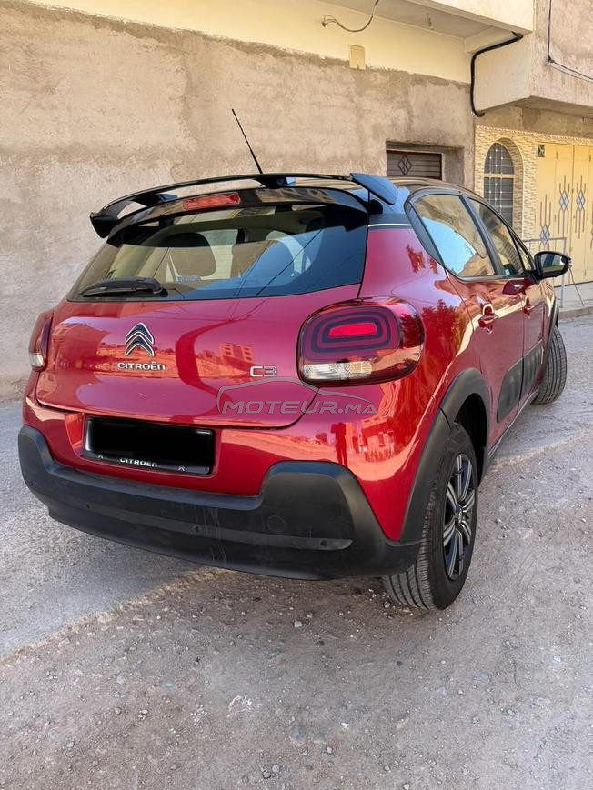 tres bonne voiture toutes options