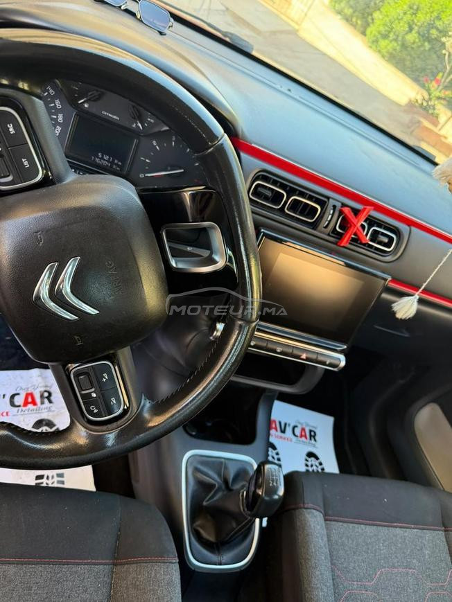 tres bonne voiture toutes options