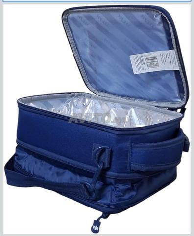Lunchbox marque Titan - 2