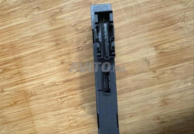 Boîtier CAS3 - BMW Série 1 E8X E81 E82 E87 E88