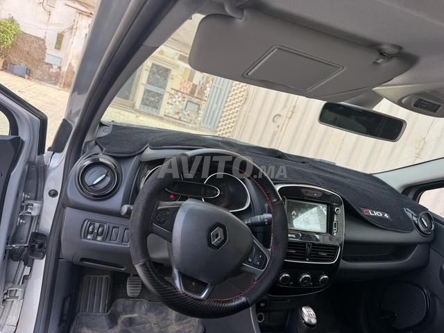 كليو 4 موديل 2021 يدوي
