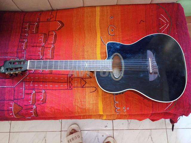 Urgent guitare classique Eko - 2
