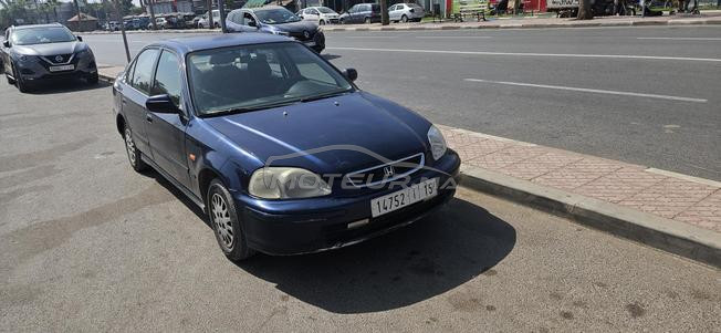 Voiture robuste et économique 