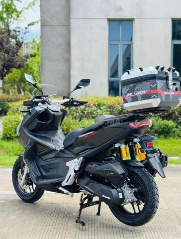 X-ADV BICAN - 2