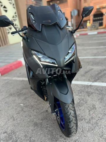 ياماها تي ماكس 2025 عدد كيلومترات قليل - 2