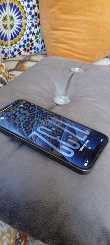 iPhone 13 Pro 10/10 état 93% officiel noir - 2