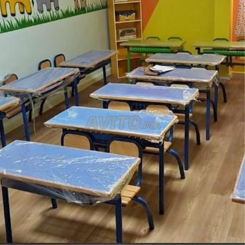 TABLE AVEC CHAISES EN PROMO - 2