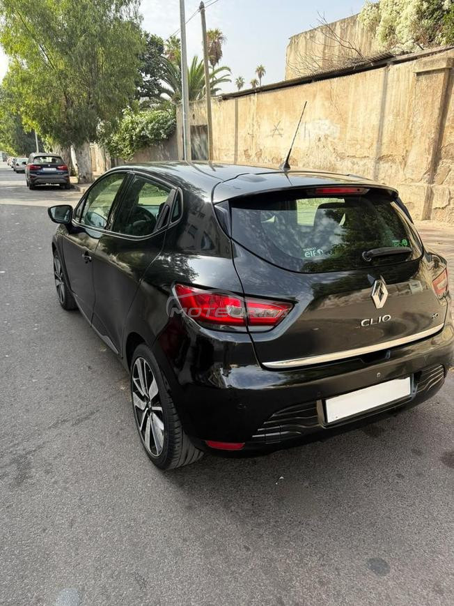 Je mets Clio 4 limited full option 