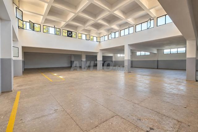 À louer local de 600 m² 1er étage Z.I Casablanca