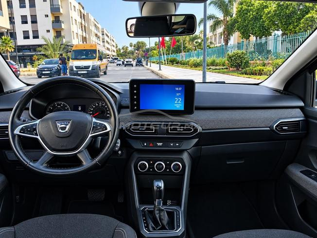 LOGAN ESSENCE BVA JOURNEY TTE OPT 2022  67000 KM
