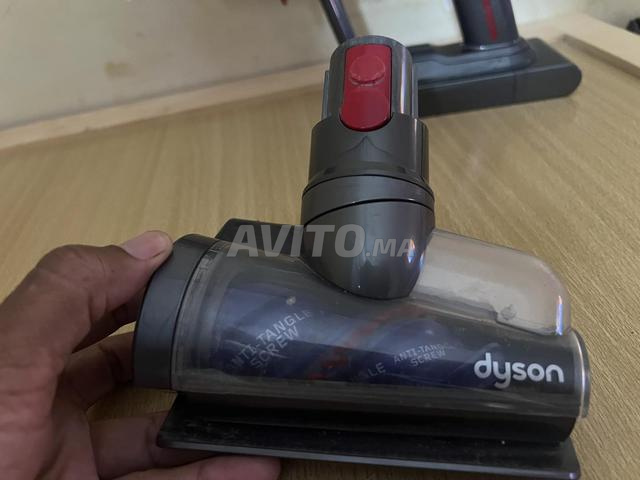 Brosse Dyson V12 15
