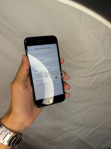 iPhone SE 64 Go - 2