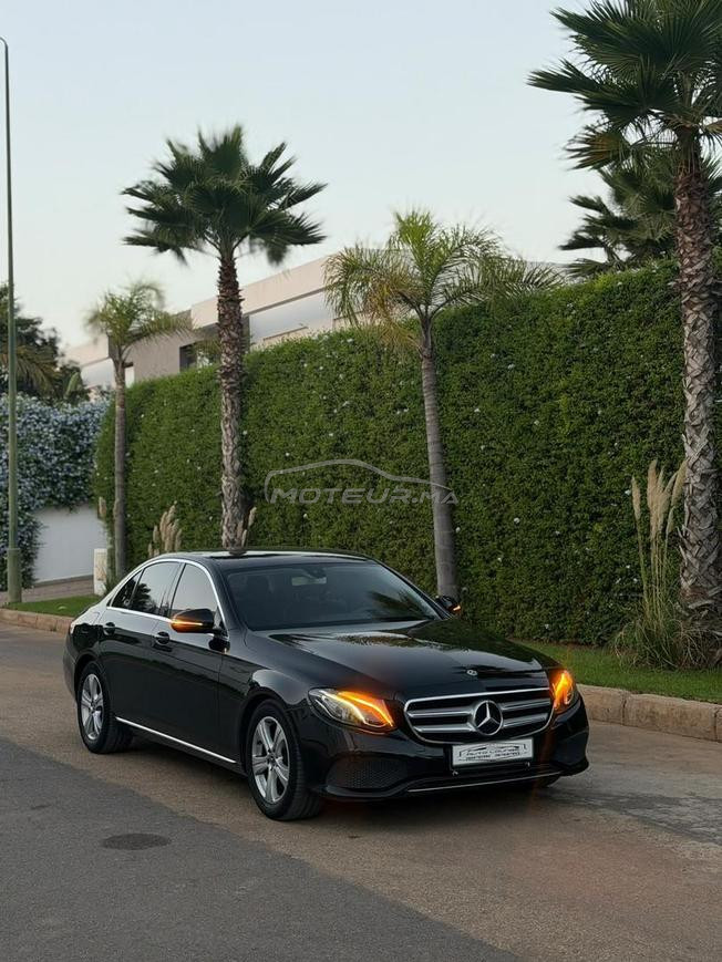 MERCEDES-BENZ E220