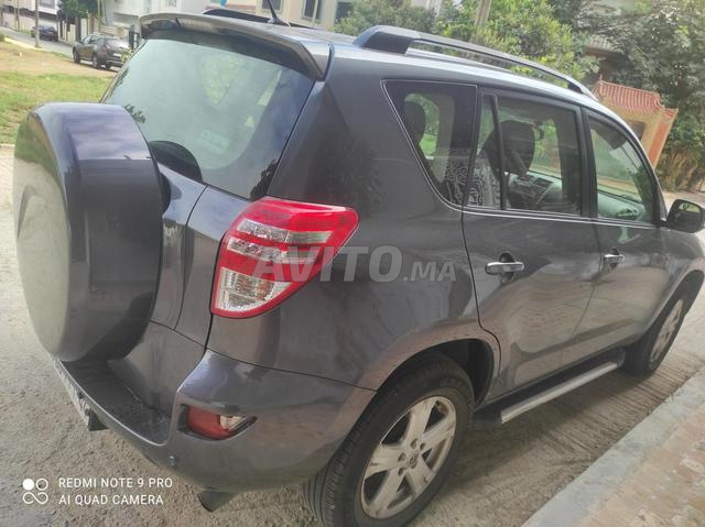 Toyota RAV4 14 millions - 2