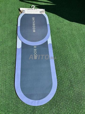 Je vous présente une collection de tapis de bain au design moderne - 2