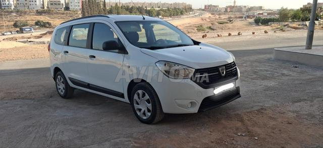 Dacia Lodgy 2023 - 2