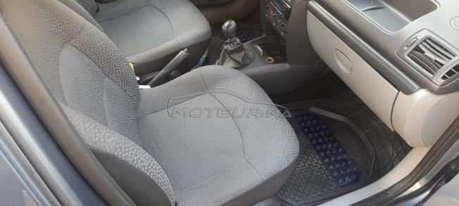 clio. 2007. issence.  tout option 
