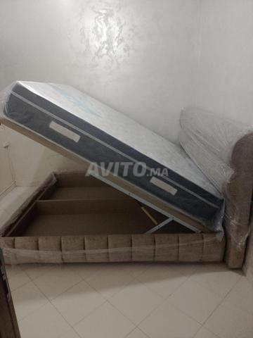Moustiquaire avec matelas médical neuf, qui le veut est le bienvenu - 2