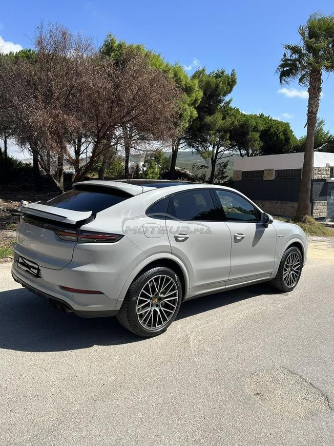 Porsche Cayenne Hybride Automatique 2022 à Tanger