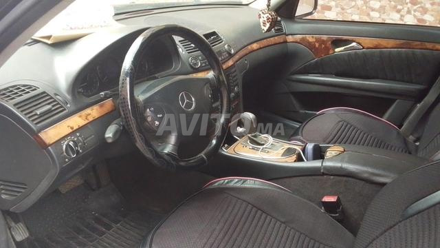 Mercedes E220 - 2