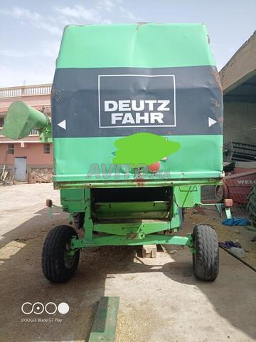 Moissonneuses-batteuses Deutz Fahr 1202 - 2