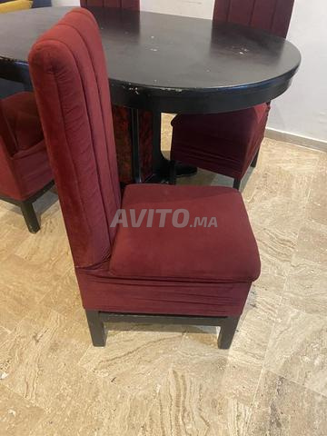 Table à manger avec 4 chaises - 2