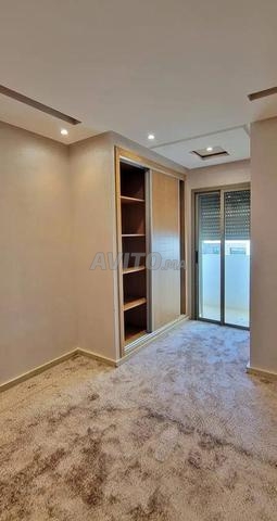 Appartement à louer 82m² à Victoria Bouskoura - 2