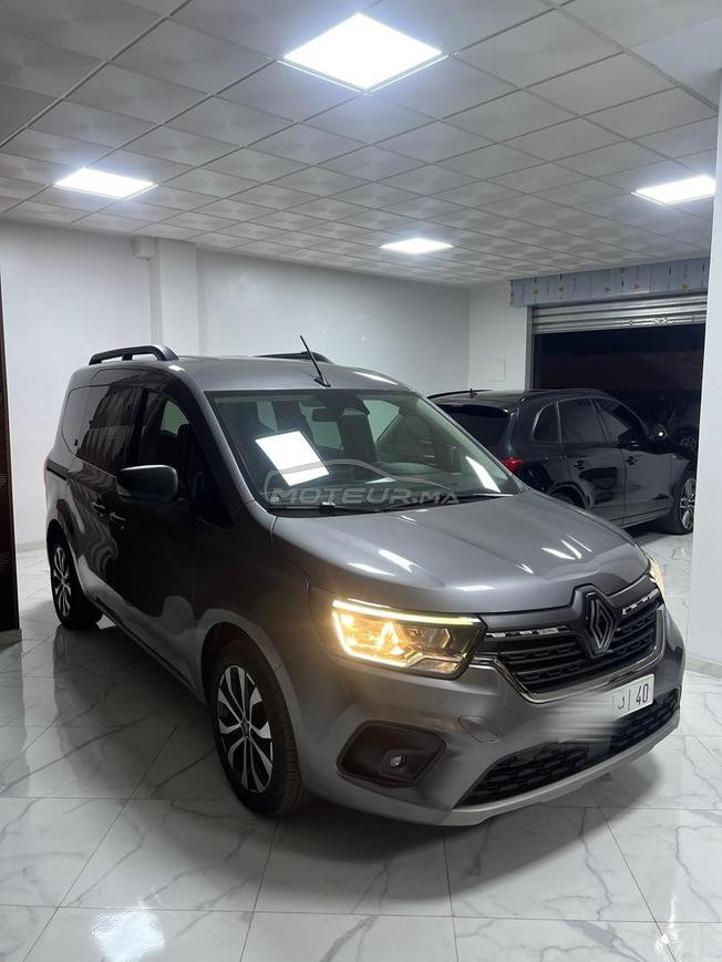 Renault kango modèle 2024 kilométrage 33k 
