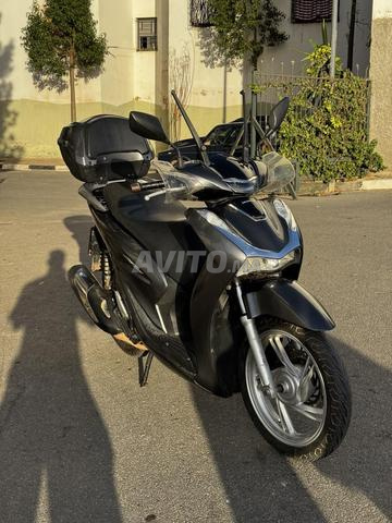 SH150i digitale - 2