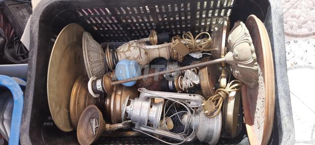 Lot de pièces antiques en cuivre, bois et porcelaine - 2